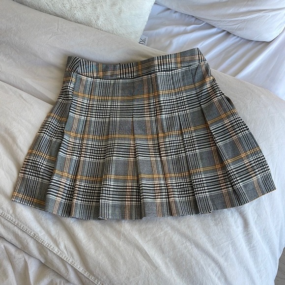Harlow Grey/Yellow Plaid Skirt (Boathouse) - Picture 2 of 4